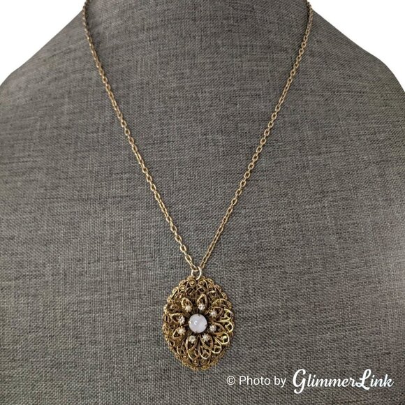 Vintage Layered Filigree Floral Oval Glass Moonstone Gold Tone Pendant Necklace - Picture 4 of 10